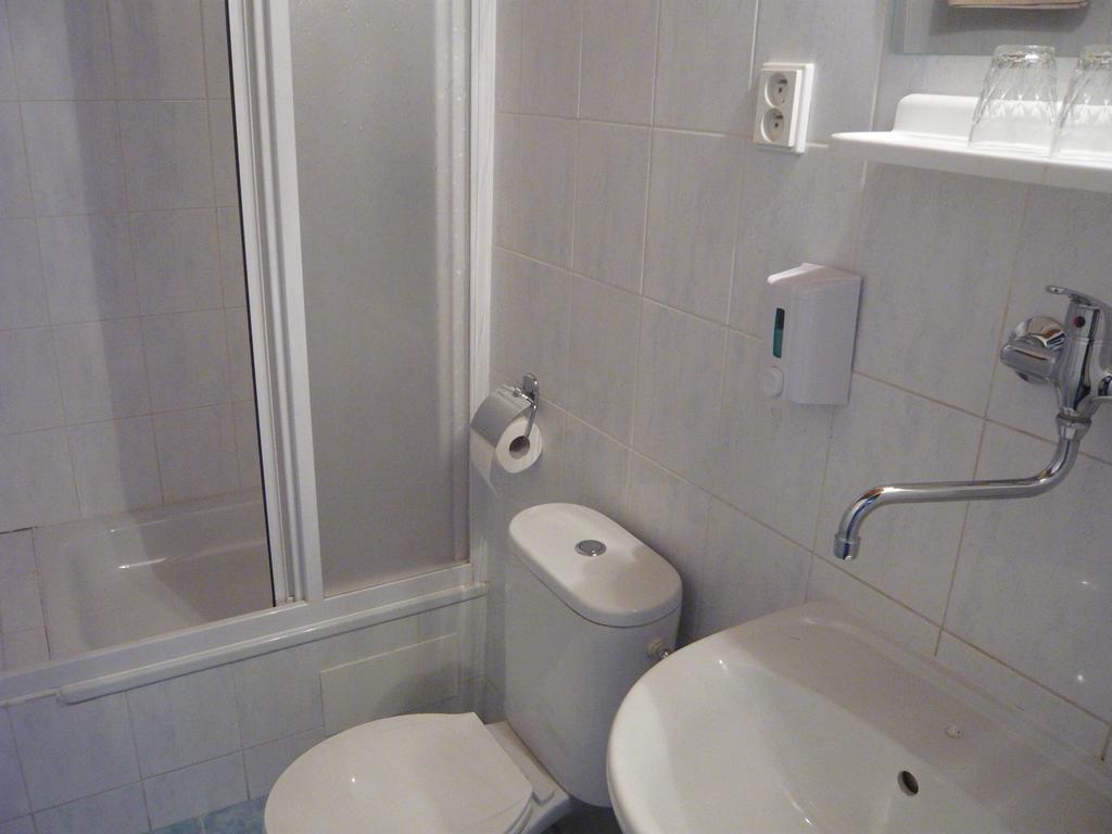 Hotel Hasa Prag Dış mekan fotoğraf